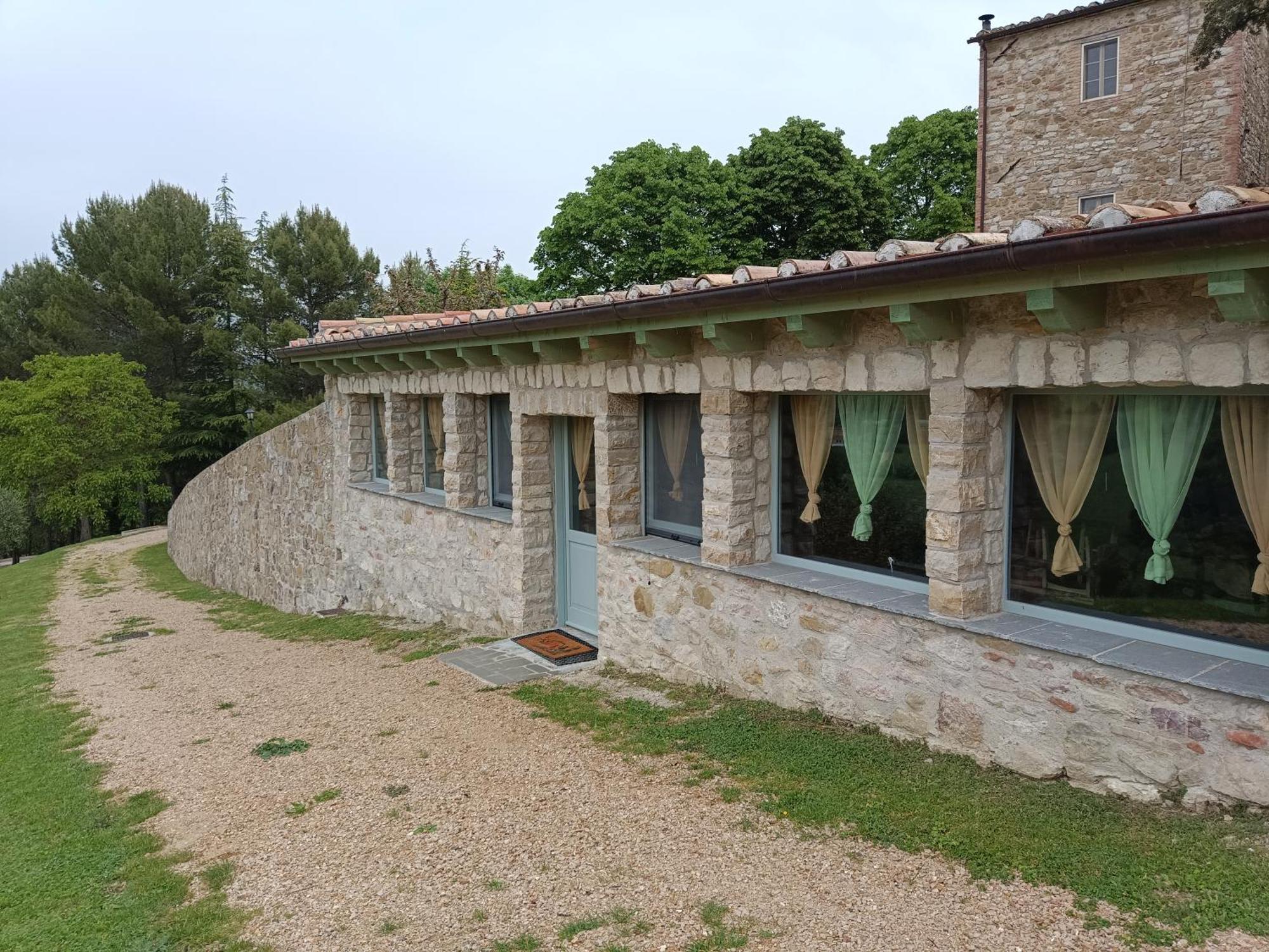 Agriturismo La Fonte Перуджа Экстерьер фото